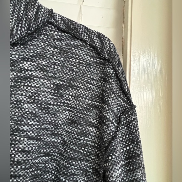 We the Free slit side Tunic Medium - Picture 6 of 10